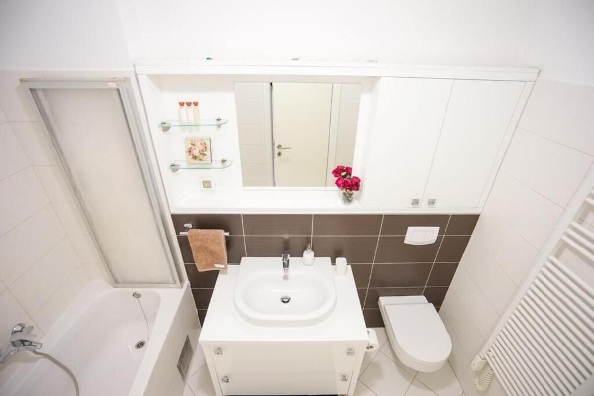 Apartment Zara White 外观 照片